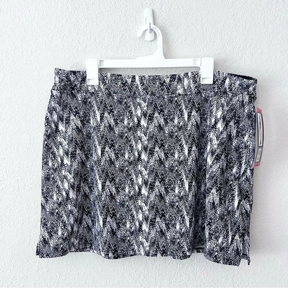 NWT Tranquility Size XXL Skort Skirt Shorts Stretch Knit A Line Black